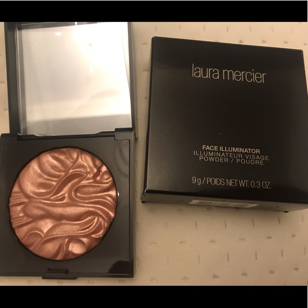 Laura Mercier Face Illuminator Highlighting Powder